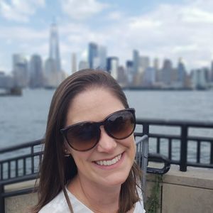 Meet your Posher, Laura